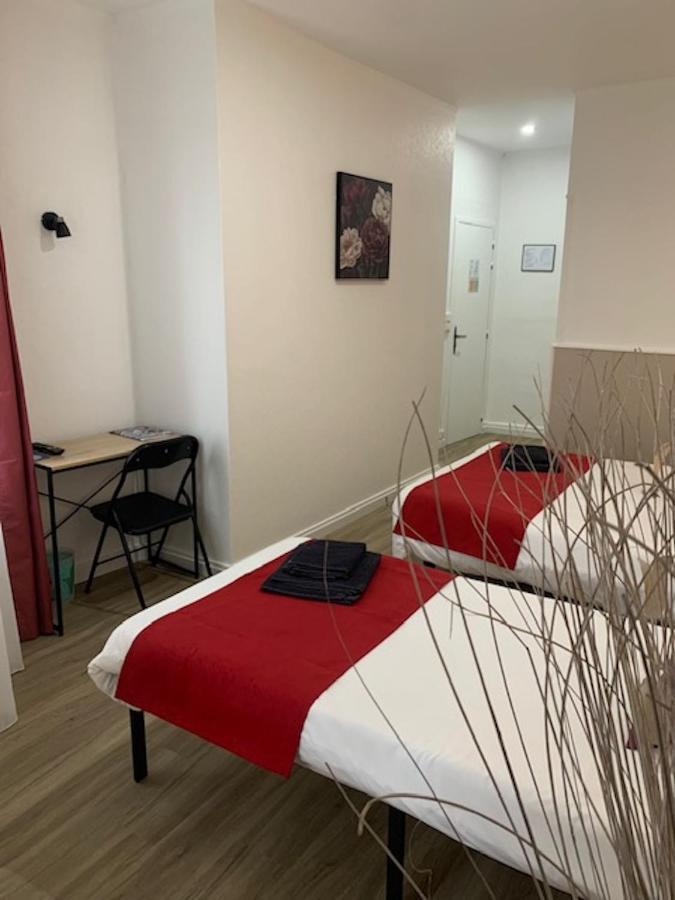 Hotel L'Union Mirambeau  Esterno foto
