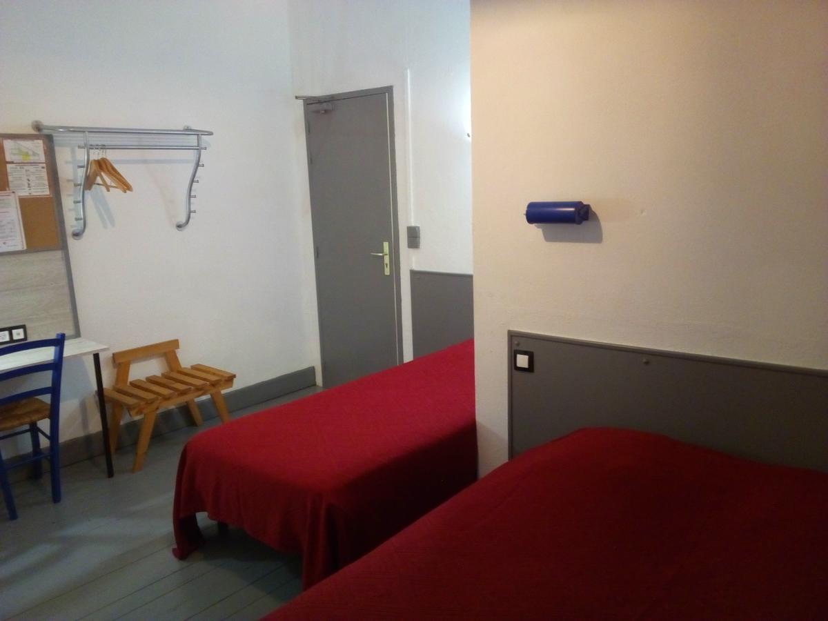 Hotel L'Union Mirambeau  Esterno foto