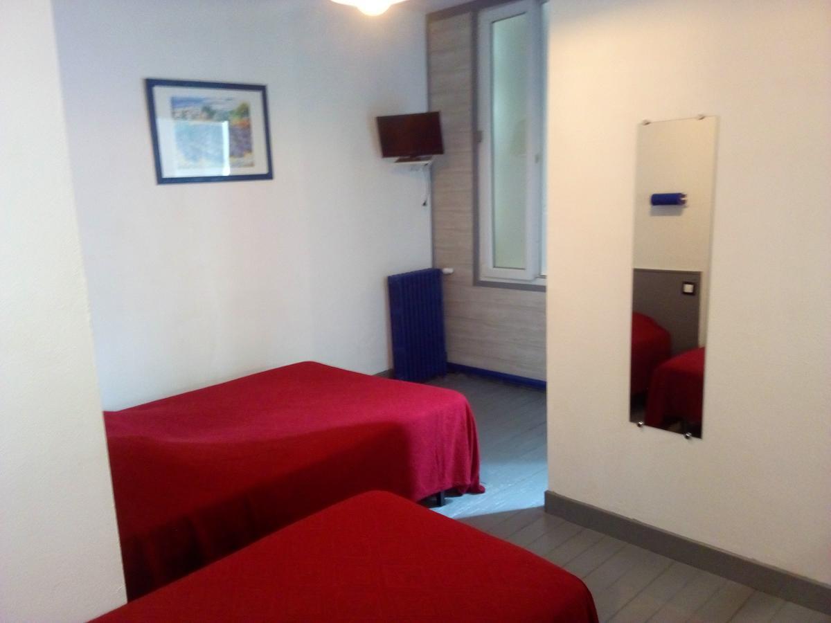 Hotel L'Union Mirambeau  Esterno foto